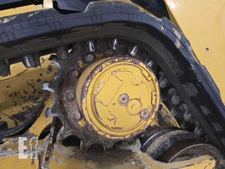 2021-caterpillar-259d3-image-29