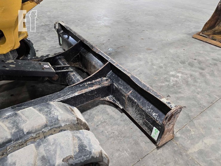 2021-caterpillar-306cr-image-15