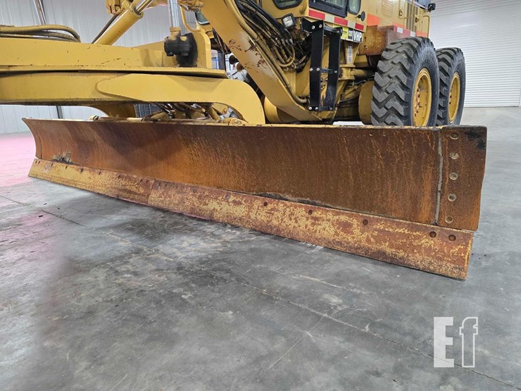 2005-caterpillar-143h-image-9