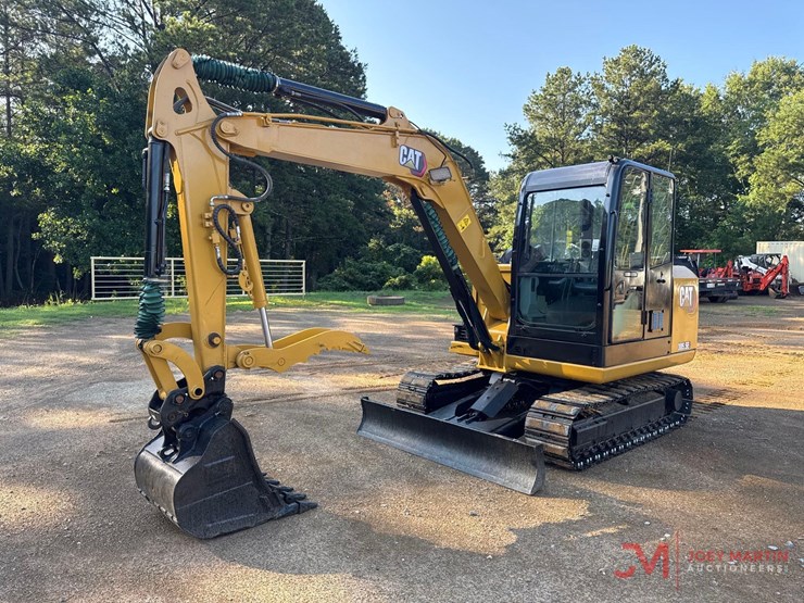 2021-caterpillar-305.5e2-image-2