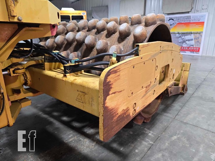 2004-caterpillar-cp-563e-image-22