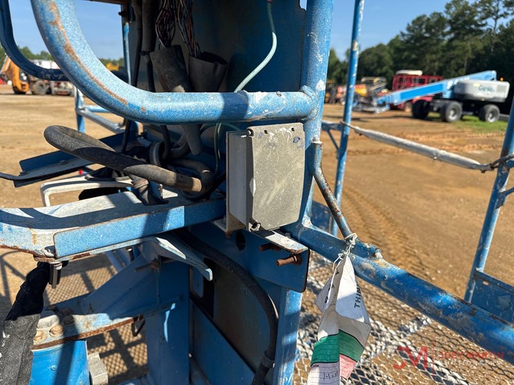 2016-genie-s-60x-boom-lift-image-9