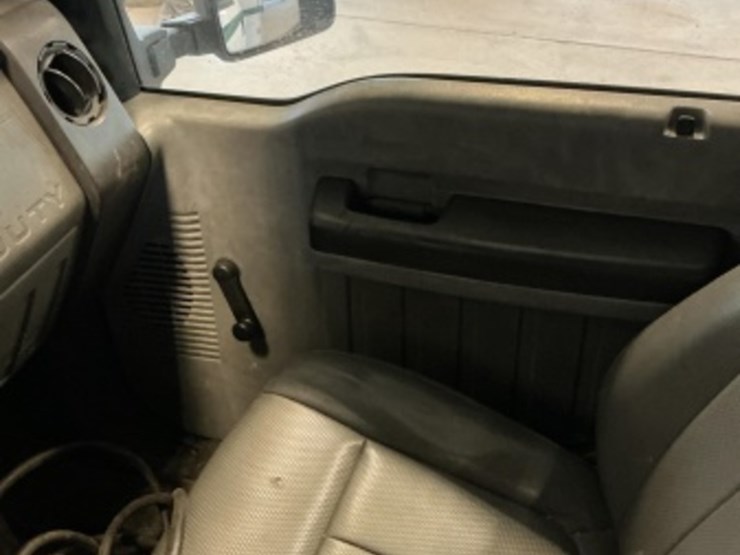 2012-ford-f350-image-24