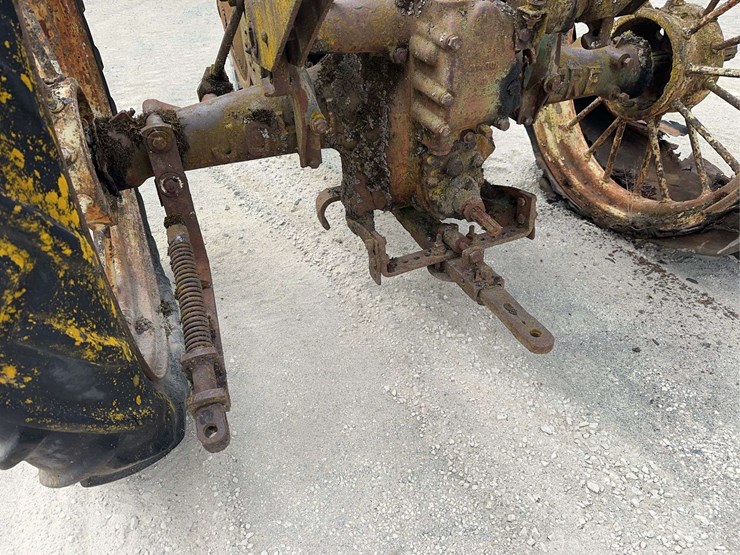 john-deere-model-b-image-20