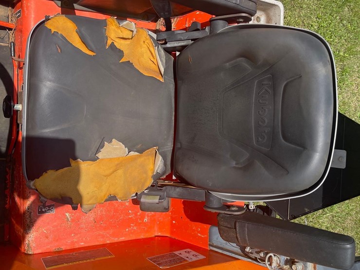 kubota-la1353-image-17
