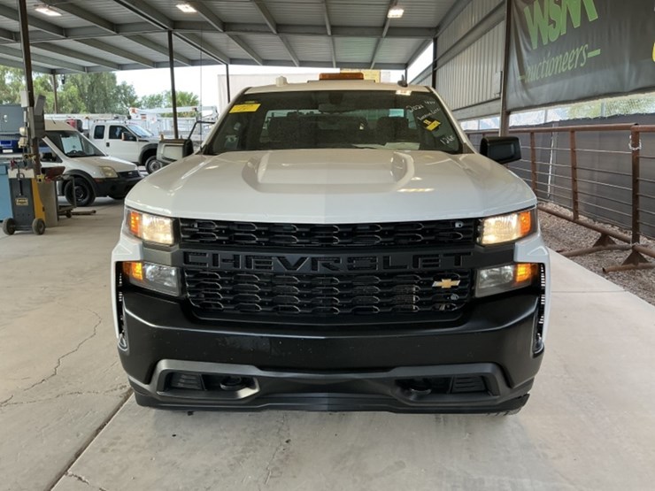 2021-chevrolet-silverado-1500-image-3