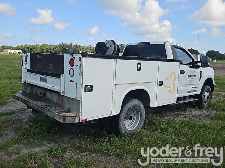 2017-ford-f350-image-4