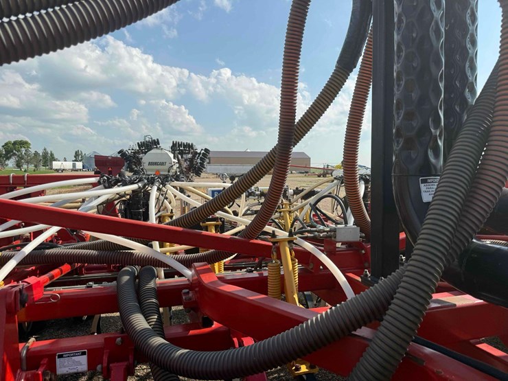 2006-bourgault-8710-air-seeder-image-49