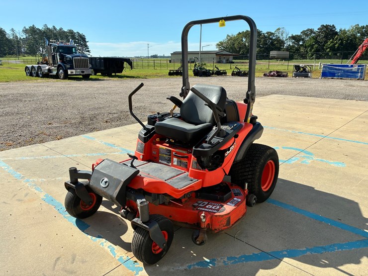 kubota-zd326s-image-3