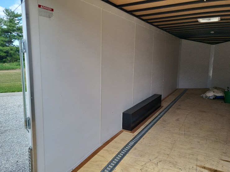 2022-united-enclosed-tandem-axle-bumper-trailer---nice-one-owner-image-25