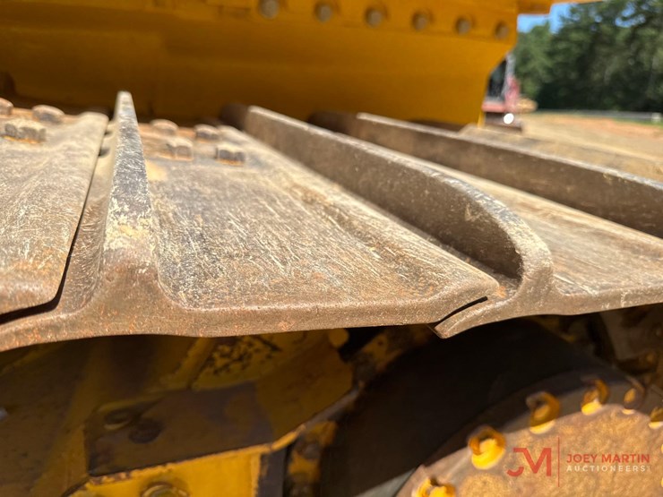 2024-komatsu-d71pxi-24-image-7