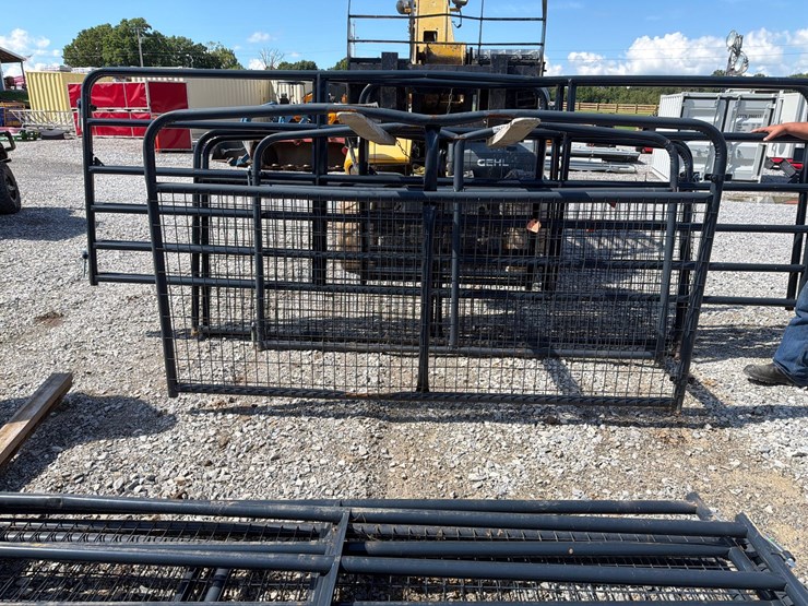 #74-•-8ft-tarter-gate-image-1
