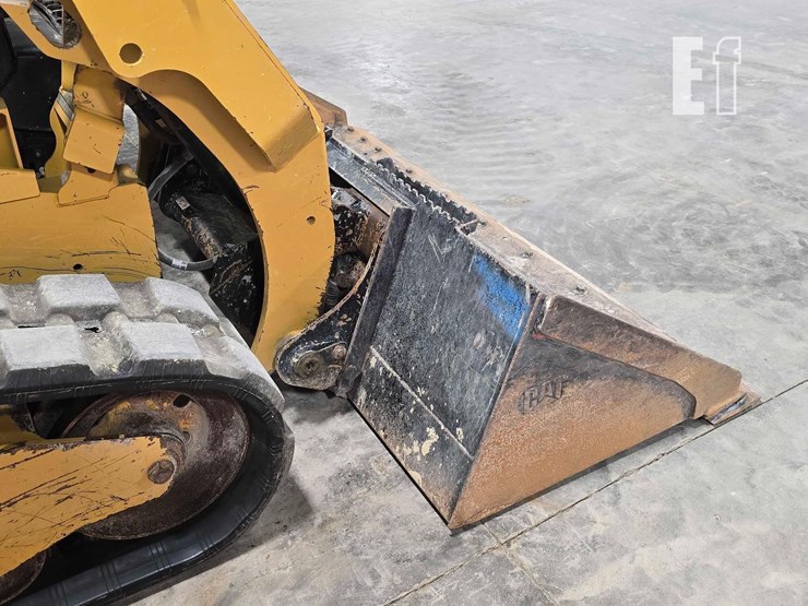 2021-caterpillar-259d3-image-11