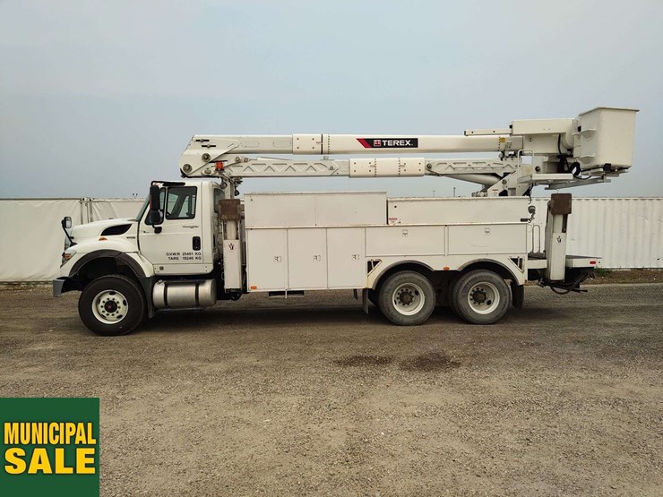 international-workstar-7400-image-6