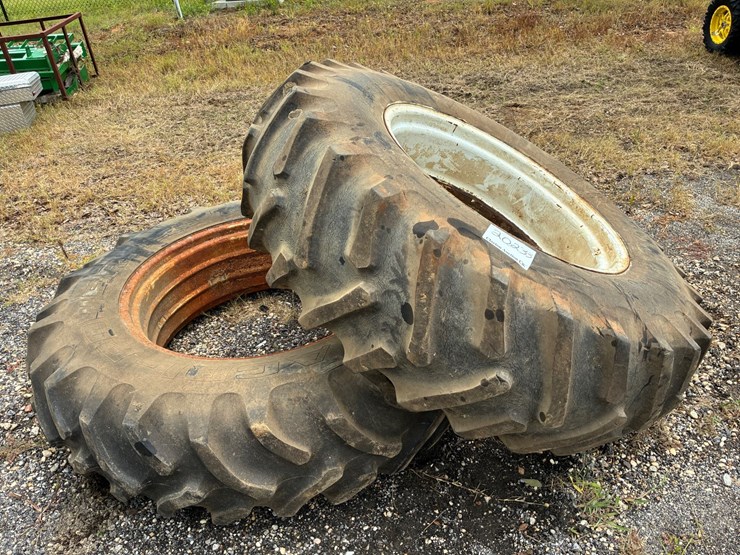 #20233-•-tractor-tires-image-1