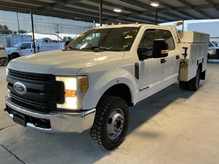 2017-ford-f350-image-4