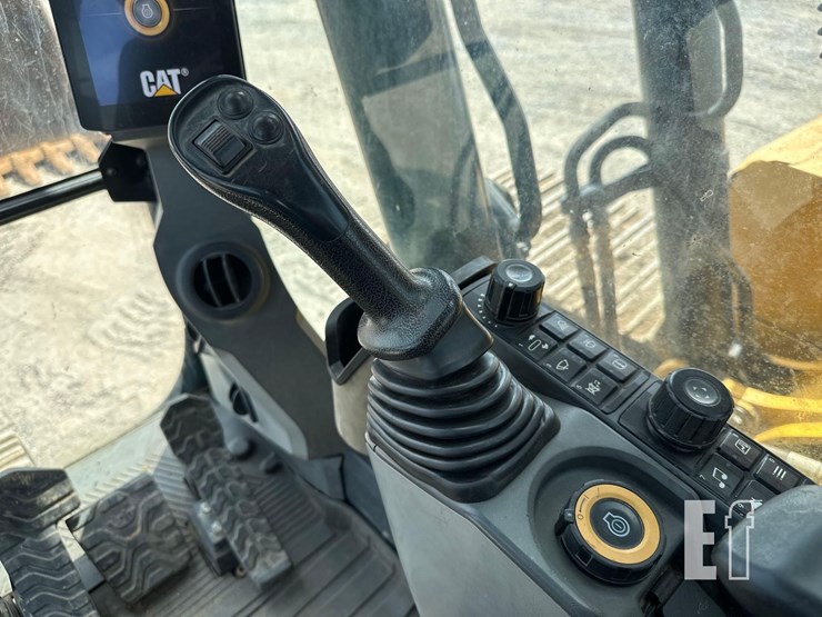 caterpillar-320gc-image-19