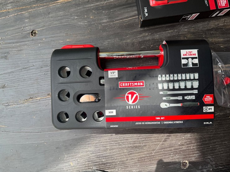 #30-•-craftsman-v-series-21-piece-metric-socket-set.-image-1