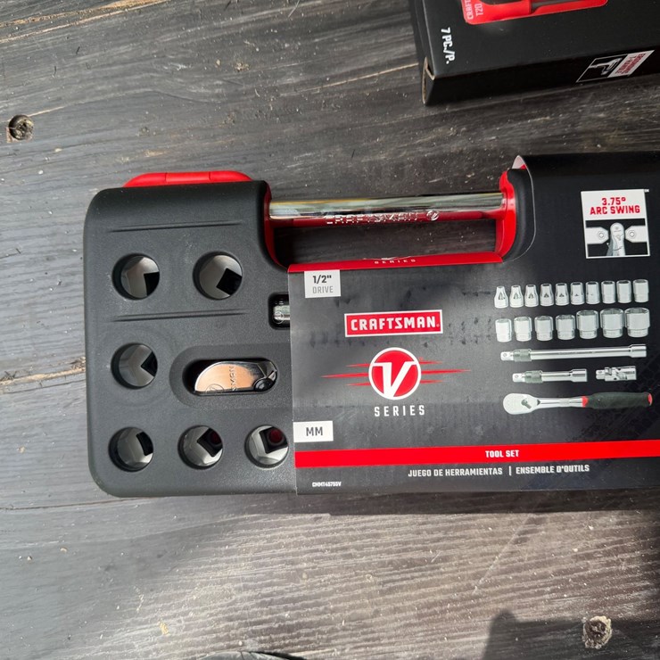 #30 • CRAFTSMAN V-Series 21-Piece Metric Socket Set.