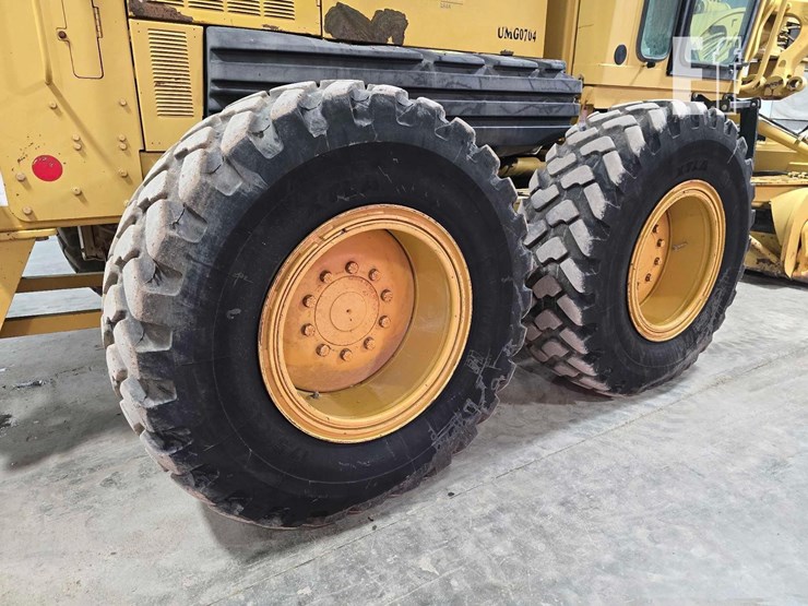 2006-caterpillar-140h-image-30