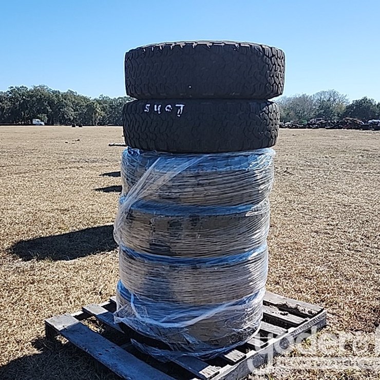 Goodrich LT245/75 R17