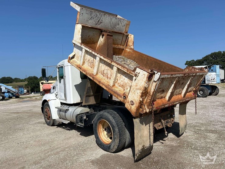 2009-kenworth-t300-s/a-dump-truck-image-2