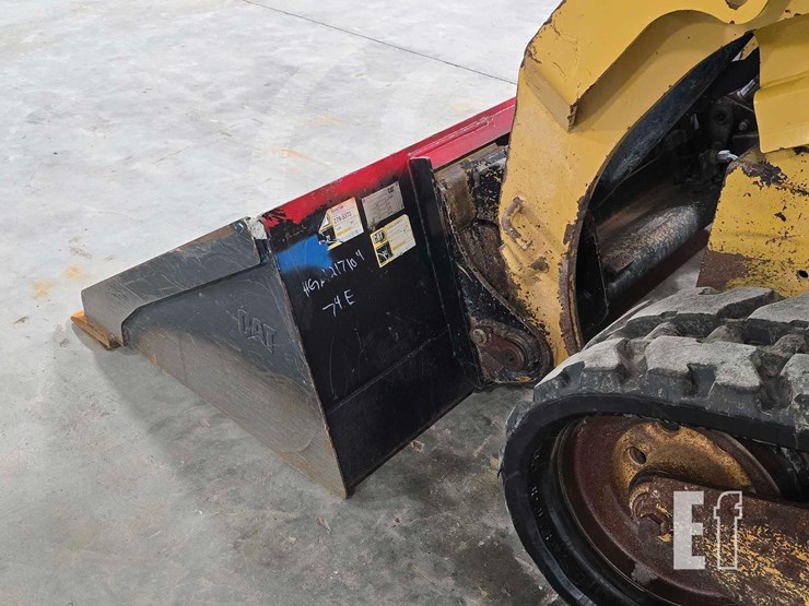 2022-caterpillar-259d3-image-12
