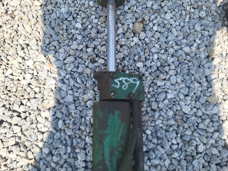 oliver-hydraulic-cylinder-image-2