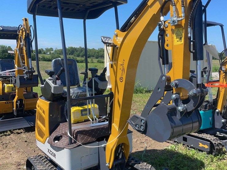 xz20r-mini-excavator-image-5