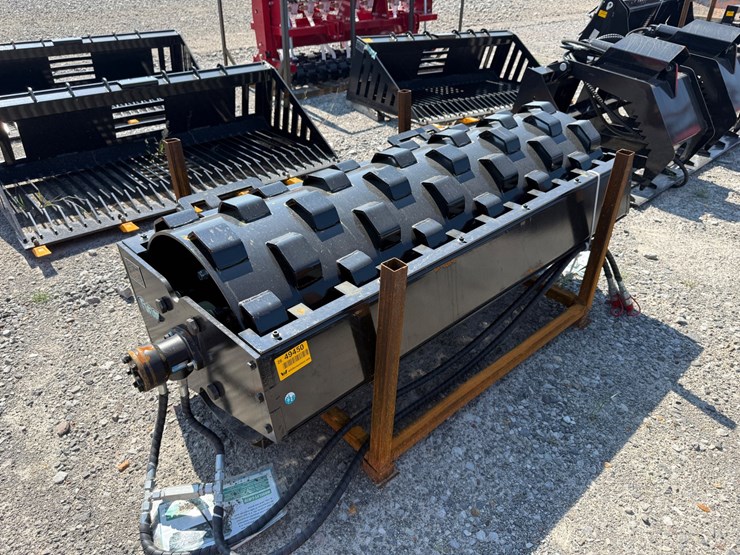 #2015-•-unused-future-59"-skid-steer-compactor-wheel-ktysl260438-inv#49450-image-4