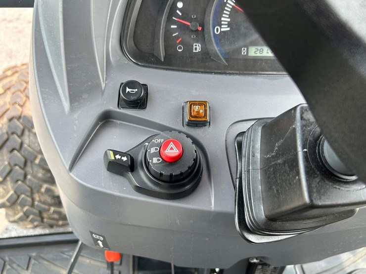 kubota-mx6000-image-29
