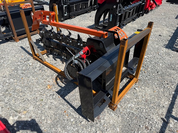 #2023-•-unused-future-d39-skid-steer-trencher-f-dkgj251295-inv#48941-image-2
