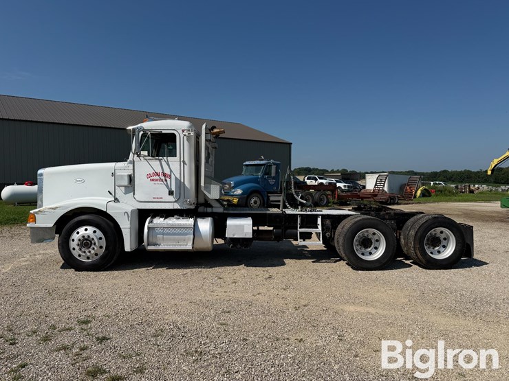 1995-peterbilt-377-image-8