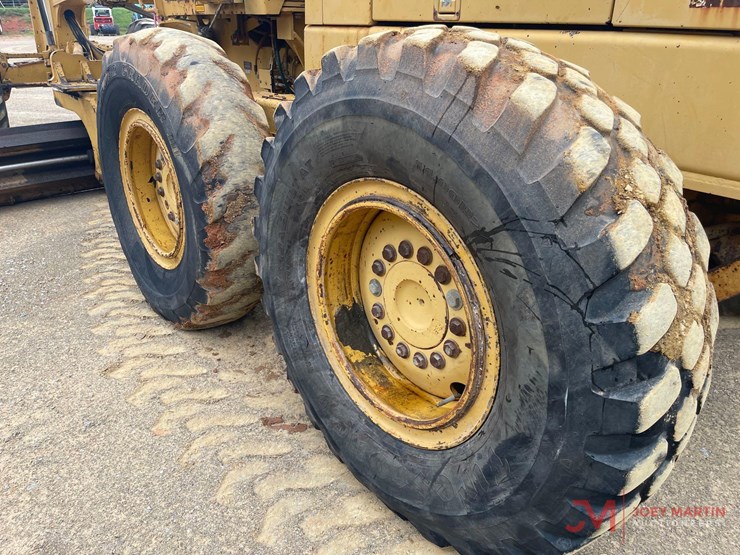 1994-deere-670b-image-11