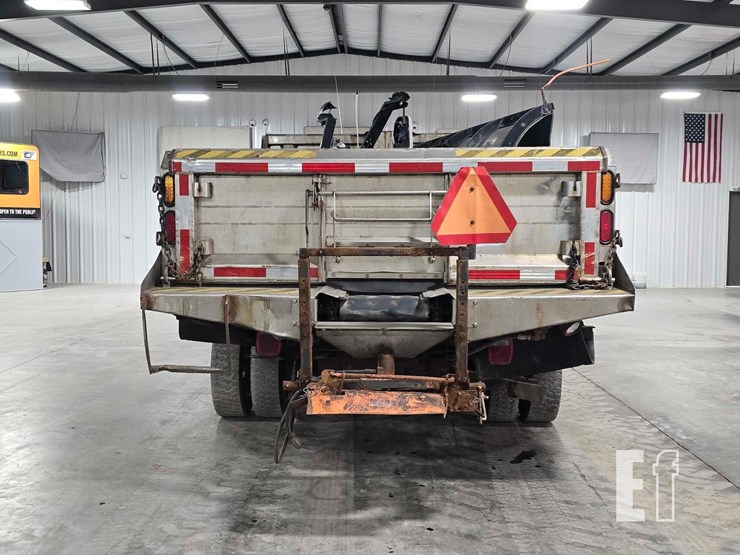 2009-ford-f550-image-8