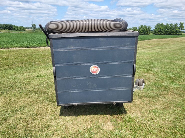 2018-dr-leaf--and-lawn-vacuum-w/chipper---nice-image-4