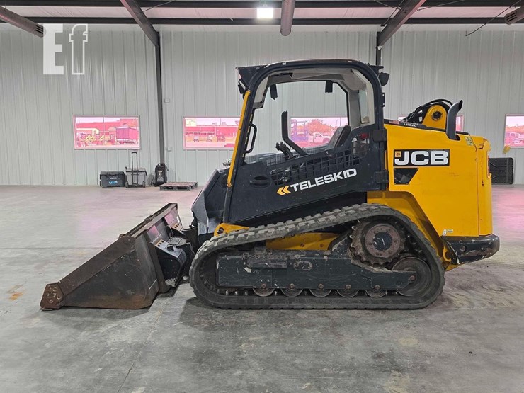 2020-jcb-3ts-8t-image-5