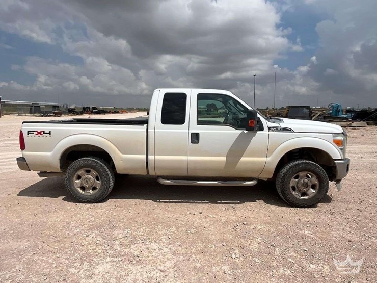 2011-ford-f250-image-15