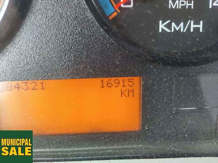 international-workstar-7400-image-18