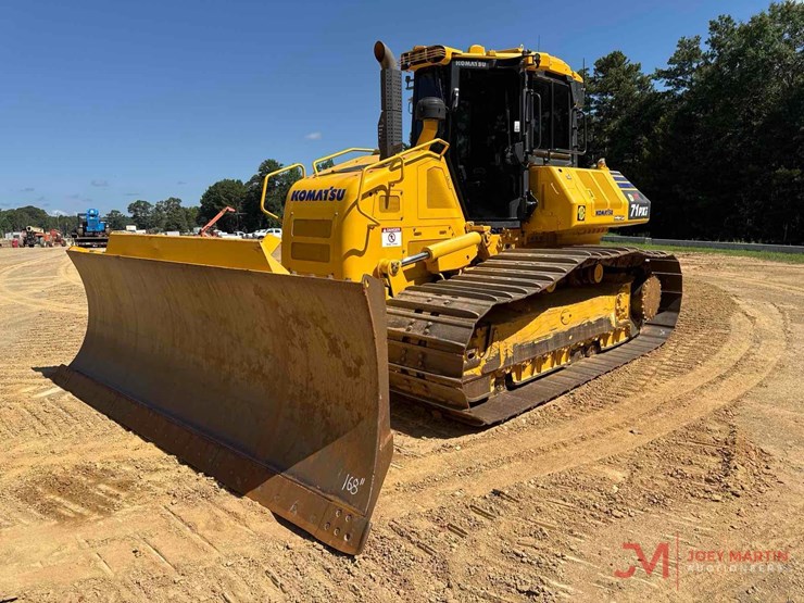 2024-komatsu-d71pxi-24-image-4