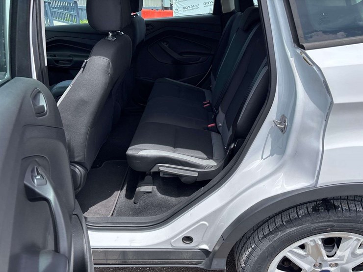 2016-ford-escape-image-19