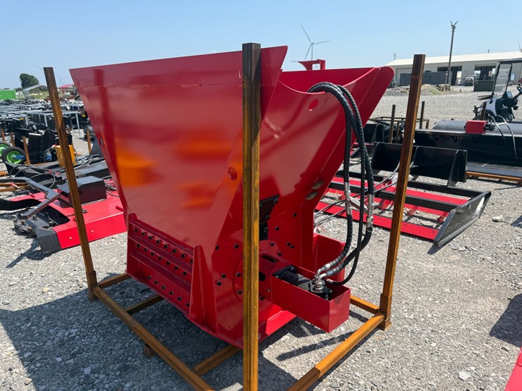 #2040-•-unused-future-skid-steer-block-crusher-ssj260319-inv#48936-image-3
