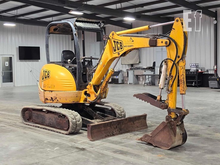 jcb-8032-image-2