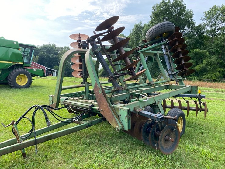 john-deere-230-image-3