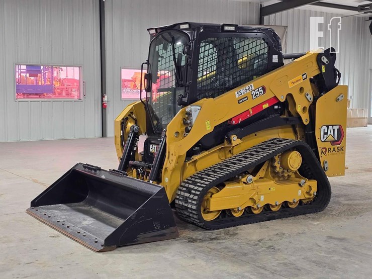 2025-caterpillar-255-image-1