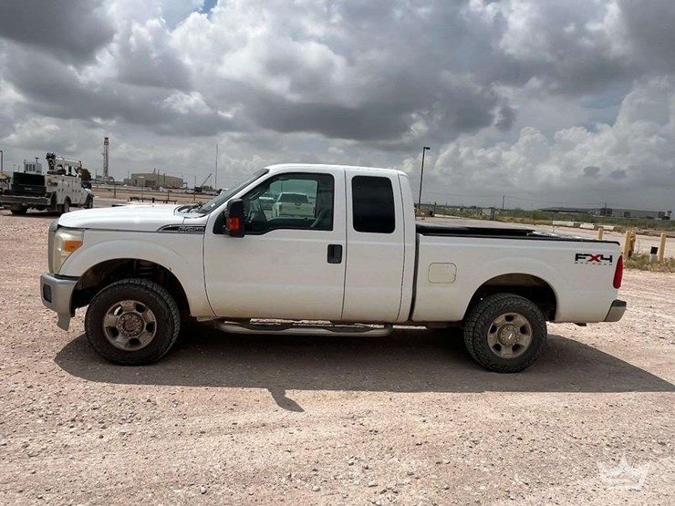 2011-ford-f250-image-1