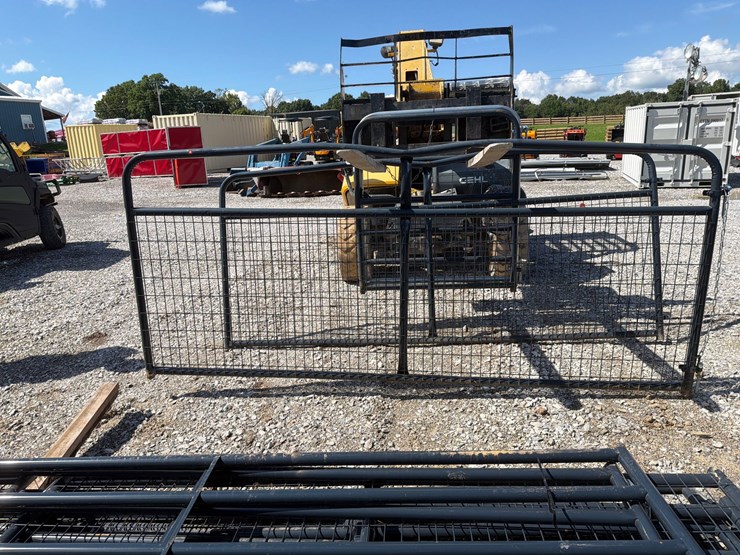 #70-•-10ft-tarter-gate-image-1