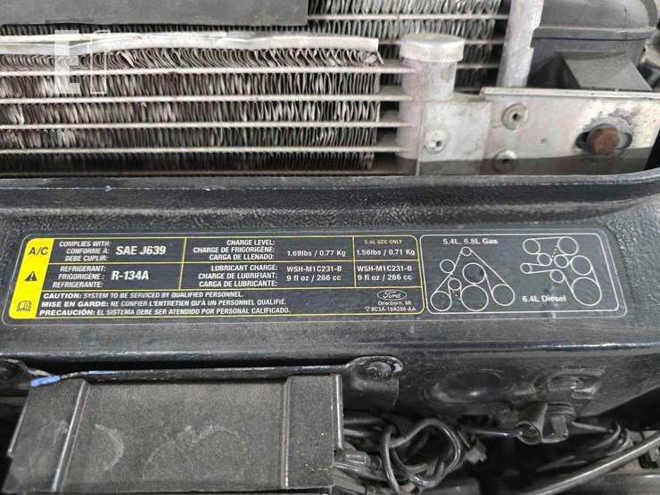 2009-ford-f550-image-23