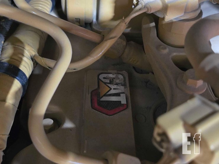 2025-caterpillar-255-image-26