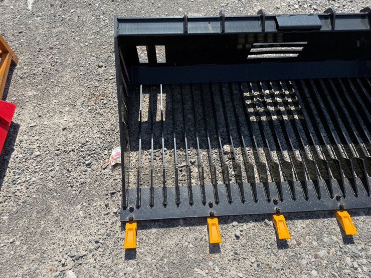 #2017-•-unused-future-fb66-skid-steer-rock-bucket-cdyscd205154-inv#48862-image-7